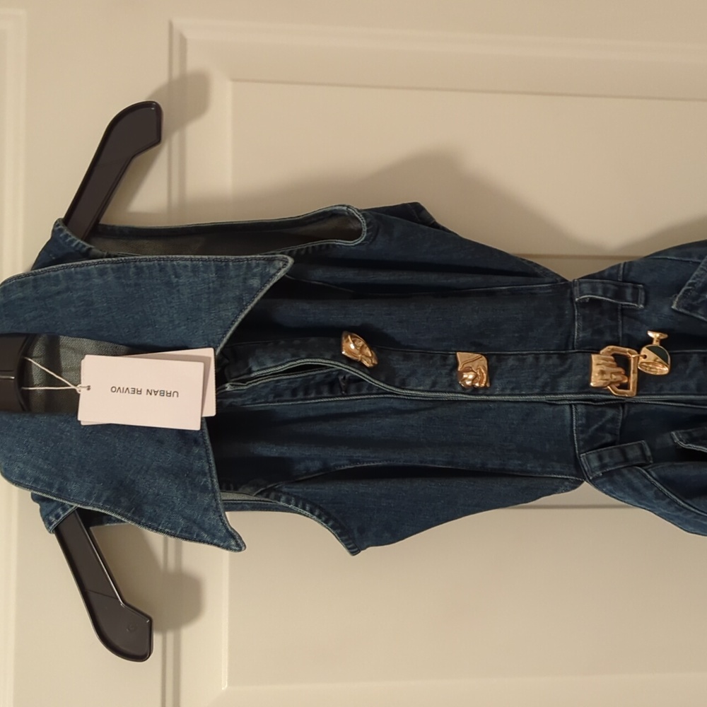 Urban Revivo Cutout Sleeveless Lapel Denim Dress